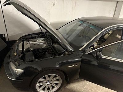 Begagnad BMW 760L Sport Line 445 HK (327 kW) 2005 Svart Sedan