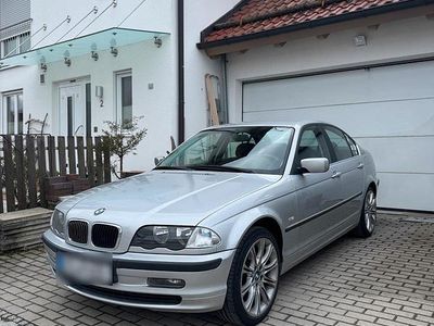 Gebraucht BMW 320 150 PS (110 kW) 1999 Silber Limousine