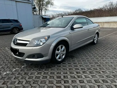 Gebraucht Opel Astra Cabriolet Cosmo 140 PS (102 kW) 2006 Beige Cabrio