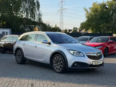 Gebraucht Opel Insignia Country Tourer 170 PS (125 kW) 2016 Silber Limousine