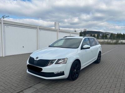 Gebraucht Skoda Octavia Style 150 PS (110 kW) 2017 Weiß Limousine