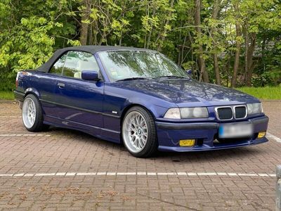 gebraucht BMW 320 Cabriolet e36 individual blau