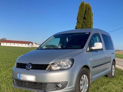 Begagnad VW Caddy Trendline 102 HK (75 kW) 2011 Silver Minibuss