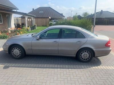 Mercedes E220