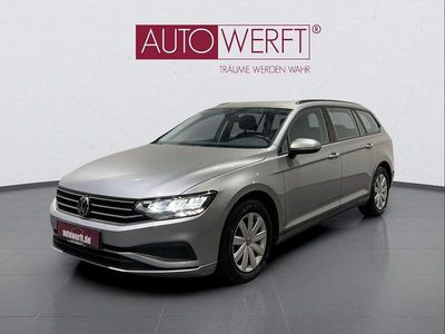 Gebraucht VW Passat 150 PS (110 kW) 2022 Silber Kombi