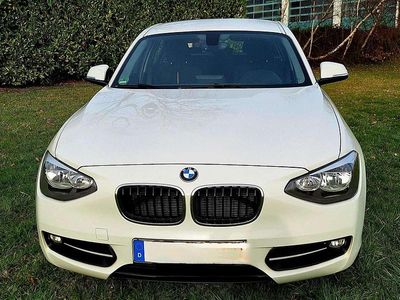 Gebraucht BMW 116 Sport Line 136 PS (100 kW) 2015 Weiß Kleinwagen