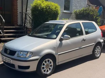 Gebraucht VW Polo 60 PS (44 kW) 2000 Silber Limousine