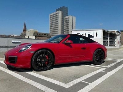 Second-hand Porsche 911 420 CP (308 kW) 2018 Roșu Cabrio