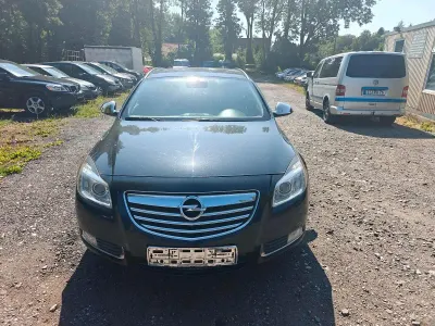 Gebraucht Opel Insignia 160 PS (117 kW) 2012 Braun Kombi