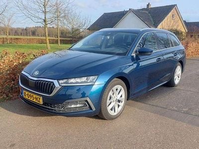 Gebraucht Skoda Octavia Business Line 111 PS (81 kW) 2021 Blau Kombi