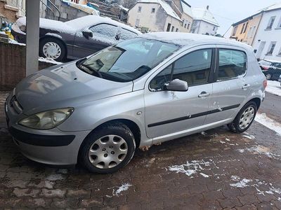 Gebraucht Peugeot 307 Tendance 88 PS (64 kW) 2005 Grau Limousine