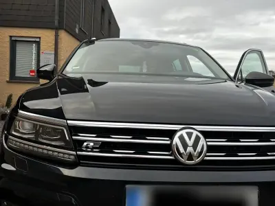 Gebraucht VW Tiguan R-line 150 PS (110 kW) 2019 Schwarz SUV