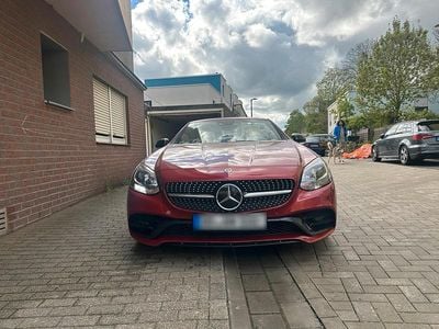Used Mercedes SLC300 245 HP (180 kW) 2019 Red Cabriolet