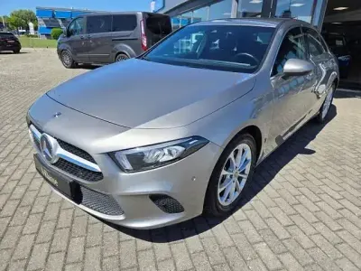 Gebraucht Mercedes A200 Progressive 163 PS (119 kW) 2020 Silber Limousine