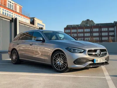 Gebraucht Mercedes C300 265 PS (194 kW) 2022 Mojavesilber Kombi