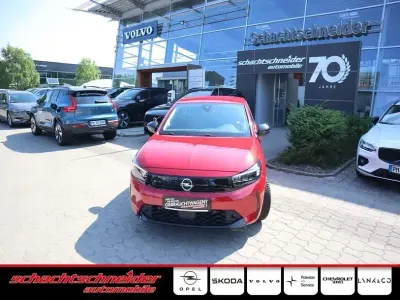 Gebraucht Opel Corsa 101 PS (74 kW) 2024 Kardio rot metallic Kleinwagen