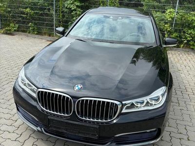 BMW 740