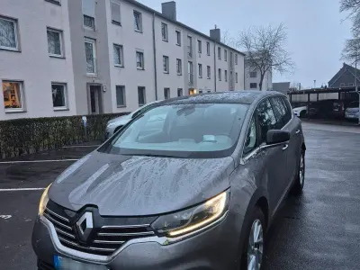 Begagnad Renault Espace Dynamique 200 HK (147 kW) 2015 Grå Sedan