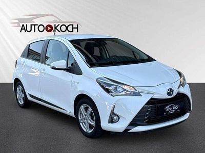 Gebraucht Toyota Yaris Hybrid Team 101 PS (74 kW) 2019 Weiß Kleinwagen
