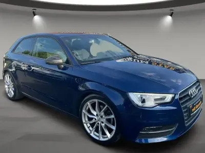 Gebraucht Audi A3 Ambition 140 PS (102 kW) 2013 Blau Coupé
