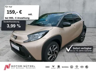 Neu Toyota Aygo X 72 PS (52 kW) 2025 Beige SUV