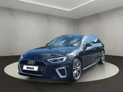 Gebraucht Audi A4 S-Line 204 PS (150 kW) 2022 Mythosschwarz metallic Kombi