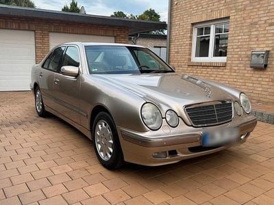 Gebraucht Mercedes E320 224 PS (164 kW) 1999 Beige Limousine