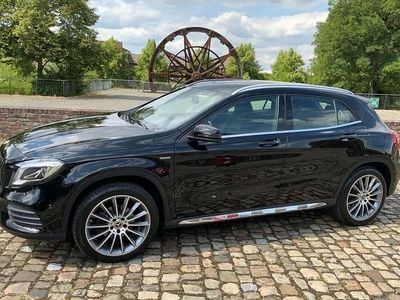 Mercedes GLA180