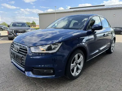 Gebraucht Audi A1 Sportback Sport 95 PS (69 kW) 2018 Blau Kleinwagen