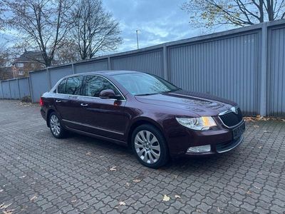 Gebraucht Skoda Superb Elegance 160 PS (117 kW) 2011 Braun Limousine