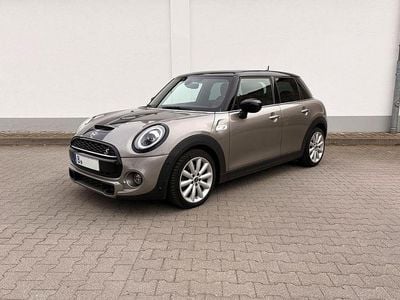 Usado Mini Cooper S 192 HP (141 kW) 2019 Cinzento Citadino