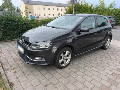 Gebraucht VW Polo LOUNGE 90 PS (66 kW) 2015 Grau Kleinwagen