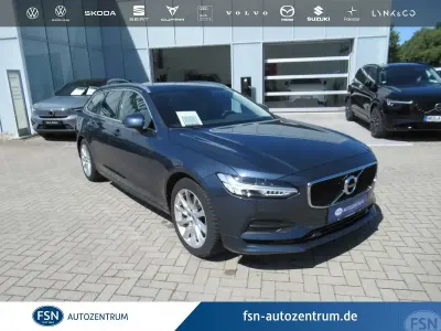 Gebraucht Volvo V90 Momentum 235 PS (172 kW) 2018 Blau Kombi