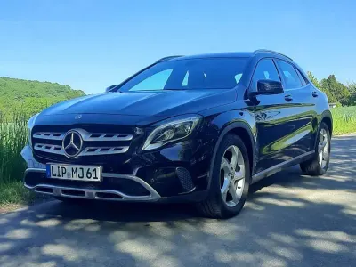 Używany Mercedes GLA180 AMG line 109 KM (80 kW) 2017 Czarny SUV