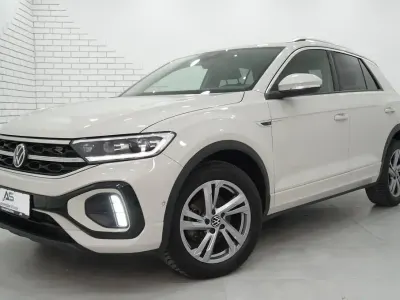Second-hand VW T-Roc R-line 150 CP (110 kW) 2023 Alb SUV