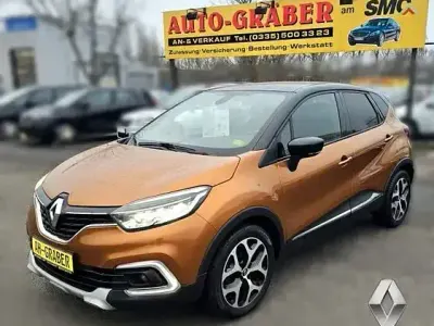 Gebraucht Renault Captur Collection 150 PS (110 kW) 2020 Andere SUV