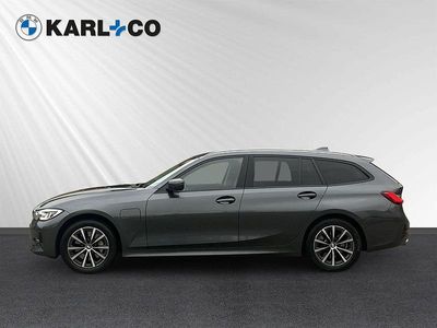 Gebraucht BMW 330e Advantage 292 PS (214 kW) 2021 Grau Kombi