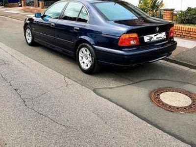 Gebraucht BMW 525 Lifestyle 163 PS (119 kW) 2003 Blau Limousine