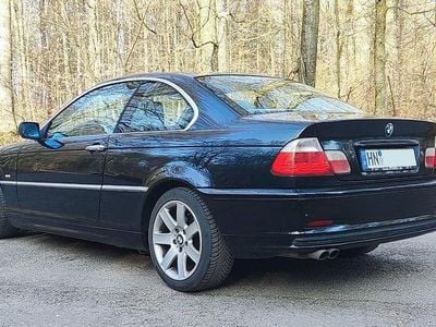 Gebraucht BMW 325 Sport Line 192 PS (141 kW) 2001 Schwarz Coupé