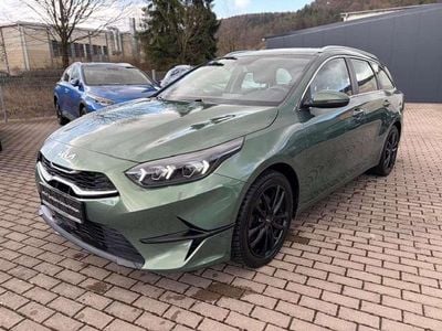 Gebraucht Kia Ceed Sportswagon Spirit 136 PS (100 kW) 2022 Experience green Kombi