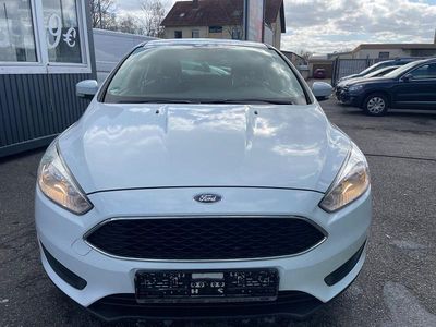 Gebraucht Ford Focus Ambiente 101 PS (74 kW) 2016 Weiß Limousine