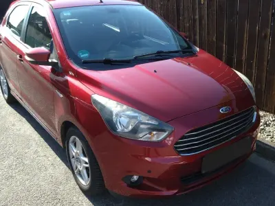 Gebraucht Ford Ka Plus 85 PS (62 kW) 2017 Rot Kleinwagen