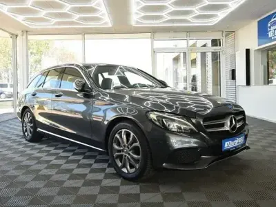 Gebraucht Mercedes C200 136 PS (100 kW) 2015 Grau Kombi
