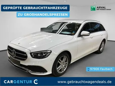 Gebraucht Mercedes E220 Avantgarde 200 PS (147 kW) 2022 Weiß Limousine