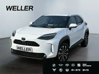 Gebraucht Toyota Yaris Hybrid Connect Style 116 PS (85 kW) 2021 Schneeweiß