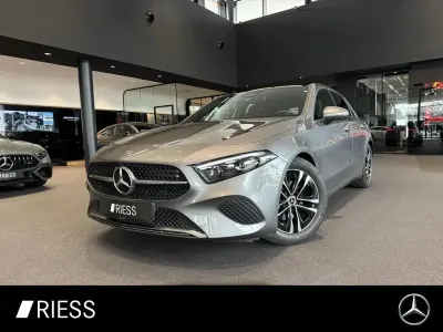 Używany Mercedes A180 Progressive 136 KM (100 kW) 2026 Szary Sedan/Limuzyna