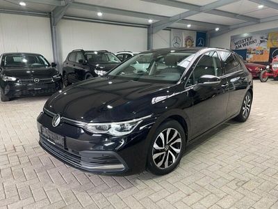 gebraucht VW Golf VIII 2.0 TDI Active DSG IQ HuD Pano AHK ACC