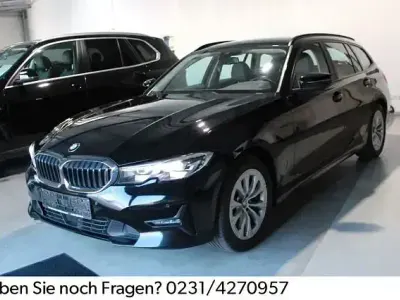 Second-hand BMW 318 Advantage 150 CP (110 kW) 2022 Negru Berlinǎ