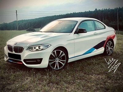 BMW 225