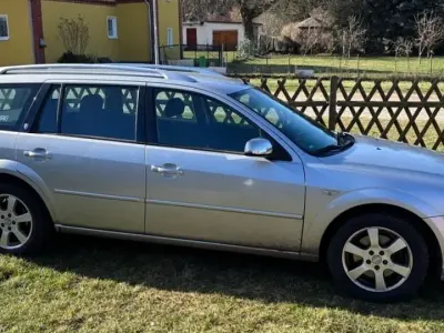 Usata Ford Mondeo Titanium 131 CV (96 kW) 2005 Argento Station wagon